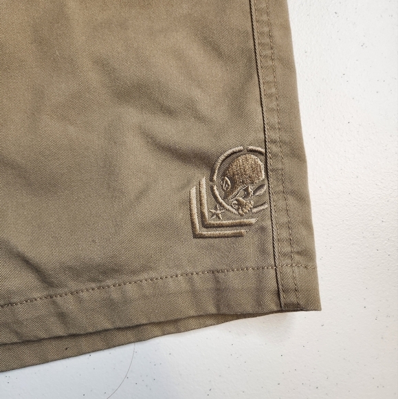 Metal Mulisha Mens Beige Flat Front Shorts 10" Size 44 Casual Embroidered Logo - Picture 2 of 12